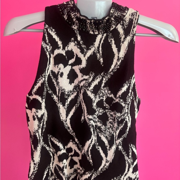 White House Black Market ladies Elegant beaded Mock Neck bohemian summer top - Picture 2 of 9